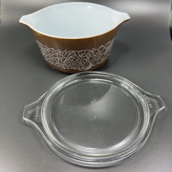 Vintage Pyrex Woodland Brown Casserole Baking Dish With Lid 473 B 1L Glass Dish - Picture 9 of 15